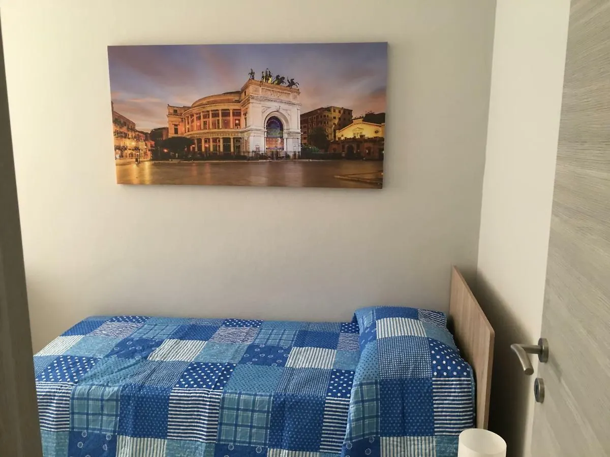 Locazione Turistica Palazzo Reale Apartment Palermo Italy